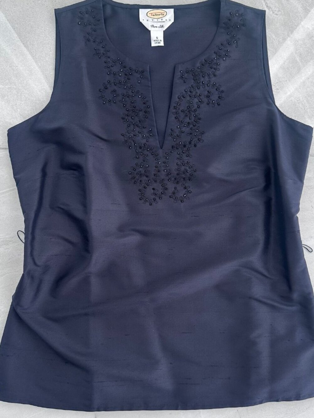 Talbots Petites Black Silk Sleeveless Beaded V-Neck Dressy Top Tunic Size 6P